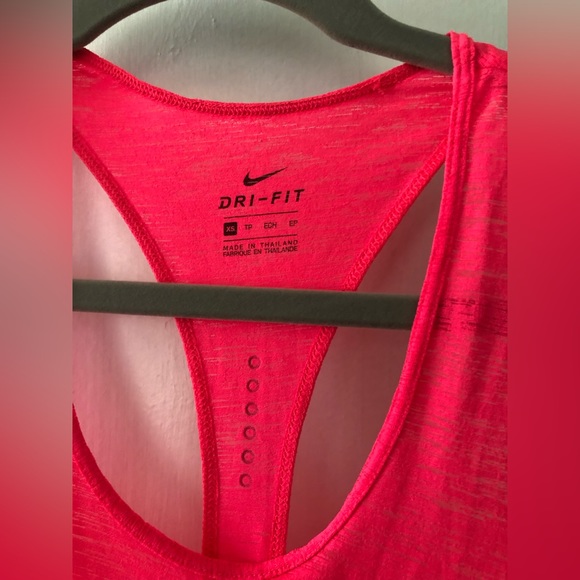 Nike- Hot pink workout tank - Picture 3 of 3